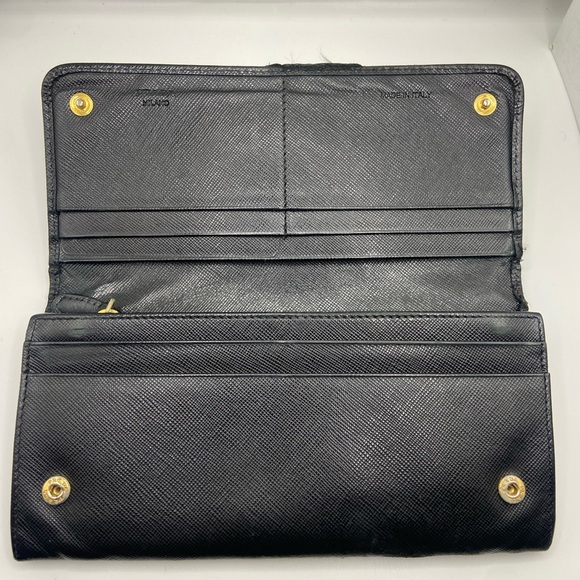 Prada Black Long Wallet - Picture 12 of 15